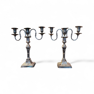 Foto de presentación mejorada — Par de Candelabros franceses de una y tres luces en plaqué estilo Restauración mitad s.XX