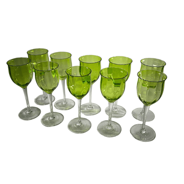 Copas de vidrio francesas para diez personas color verde diseño de tulipán Bucarest Art & Antiques