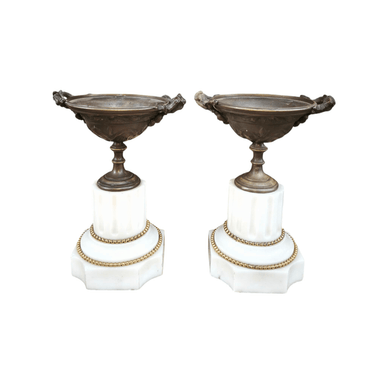 Copones de bronce y mármol blanco Luis XVI Bucarest Art & Antiques