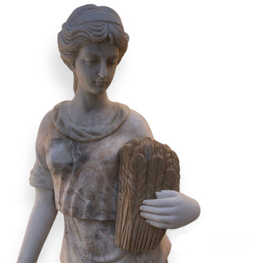Escultura clásica de mármol y cuarzo de mujer Bucarest Art & Antiques