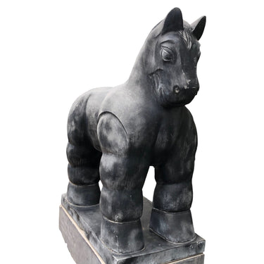 Escultura de caballo en mármol, estilo boteriano Bucarest Art & Antiques