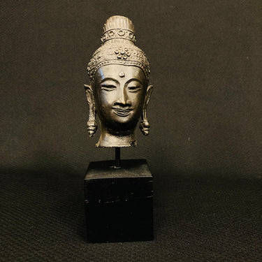 Escultura rostro hindú | Bucarest Art Gallery Bucarest Art & Antiques