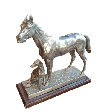 Figura de Peltre caballo y galgo inscripción de Bomberos de Punta Arenas 1938 Bucarest Art & Antiques