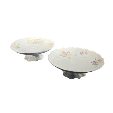 Pareja de torteros porcelana francesa Limoges flores Bucarest Art & Antiques
