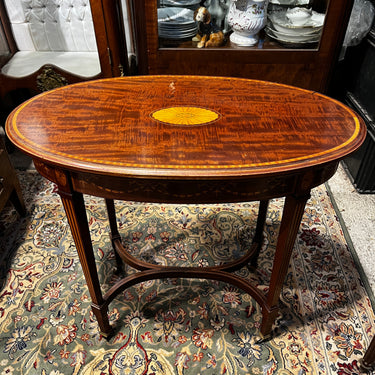 Mesa lateral inglesa ovalada época Edwardian comienzos s.XX