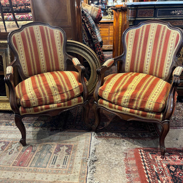 Sillones en palorosa maciza de origen pakistaní estilo Luis XV años 60