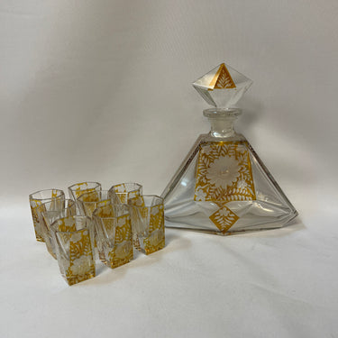Licorera y vasos octogonales de Cristal de Bohemia decoración ambar principios s.XX Bucarest Art & Antiques