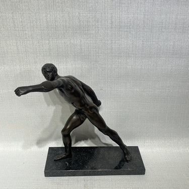 Estatuilla bronce y base de mármol 'Gladiador Borghese'