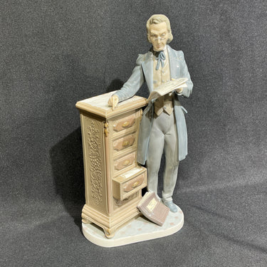 Figura de porcelana Lladró 'Abogado' 1984