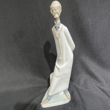 Figura de porcelana Lladró 'Médico' 1970