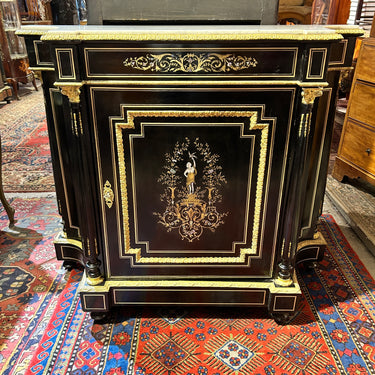 Boulle francés estilo Napoleón III con cubierta de mármol fines s.XIX