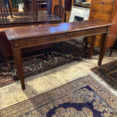 Amoblado estilo inglés Hepplwhite caoba rubia satinada comedor y arrimo Colección Exclusiva
