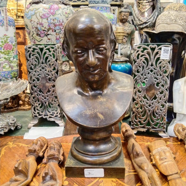 Busto de bronce 'Jean de Berànger' firmado Fanny Dubois Bucarest Art & Antiques