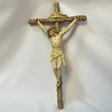 Crucifijo de pared Capodimonte Bucarest Art & Antiques