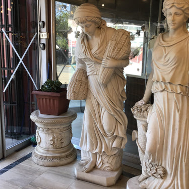 Escultura mármol - Las cuatro estaciones / verano | Bucarest Art Gallery Bucarest Art & Antiques