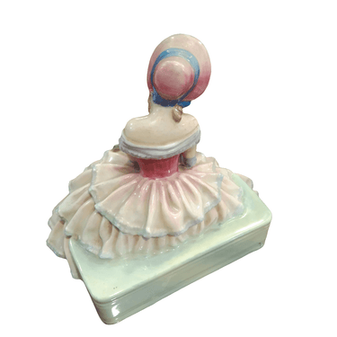 Figura Porcelana Royal Doulton 'Day Dreams' Bucarest Art & Antiques