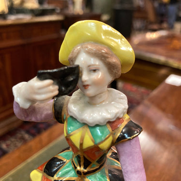 Figurín de porcelana mujer medieval | Bucarest Art Gallery Bucarest Art & Antiques