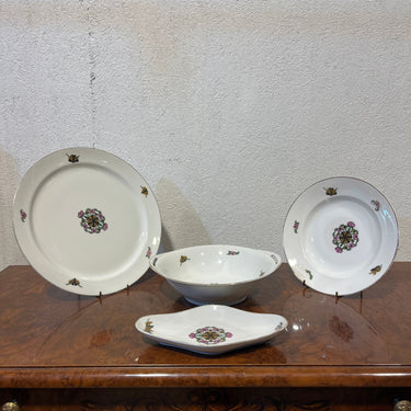 Juego de 10 platos hondos y 4 piezas de servir de porcelana francesa Limoges con detalles en oro 13 piezas Bucarest Art & Antiques
