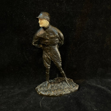 P.E Goureaud - Figura francesa bronce y marfil crisoelefantina Max Dearly vestido de Jinete Bucarest Art & Antiques