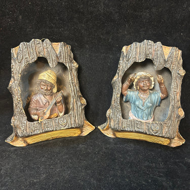 Pareja de músicos dentro de un tronco en terracota policromada – Estilo Goldscheider 1920 Bucarest Art & Antiques
