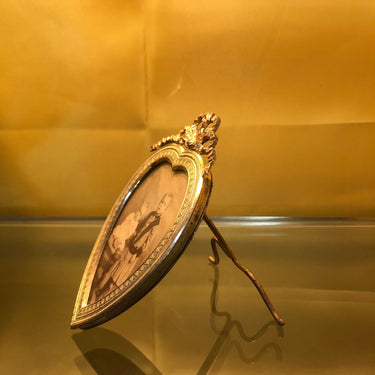 Portarretrato forma Corazon en bronce | Bucarest Art Gallery Bucarest Art & Antiques