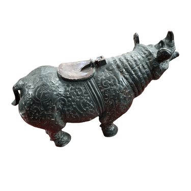 Rinoceronte chino en bronce tapa y relieves Bucarest Art & Antiques